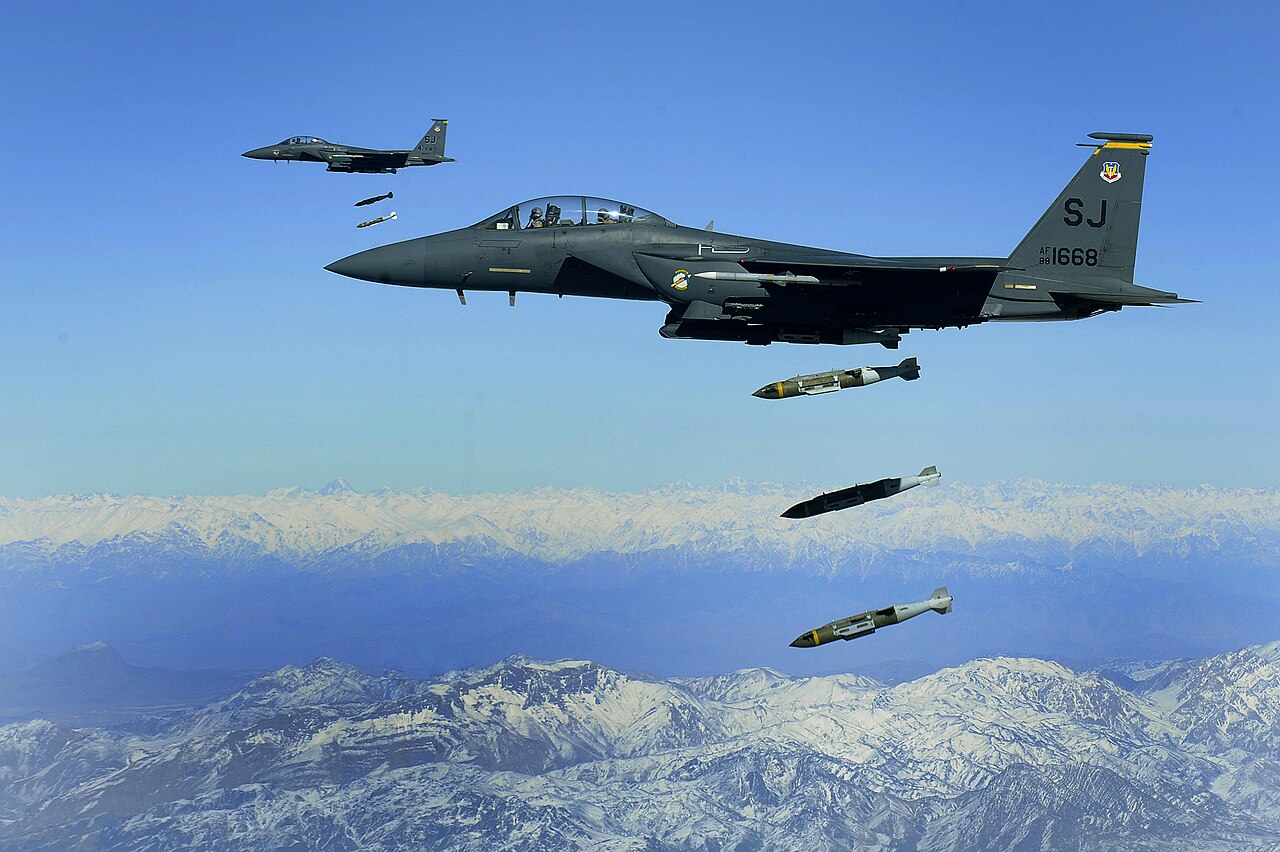 F-15 drops munitions on Afghanistan 2009