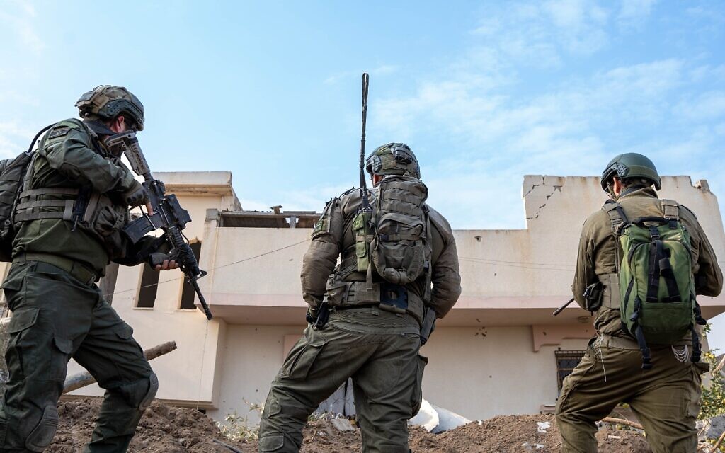 Israeli troops and radioman in Gaza IDF photo