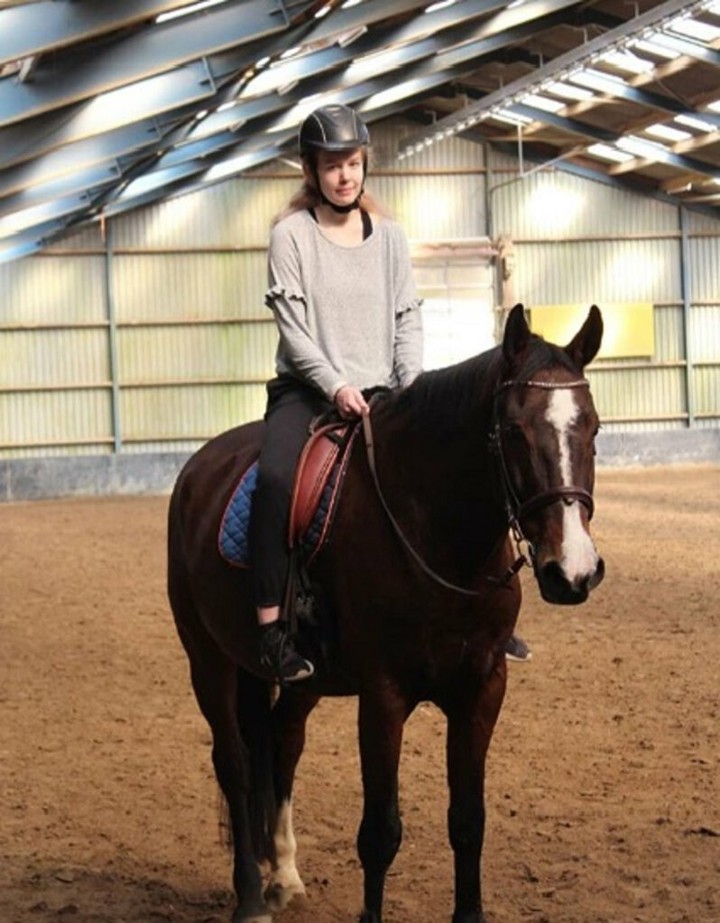 Noa Pothoven and horse