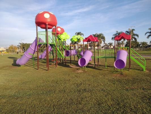 Playground Funes Argentine wikimedia