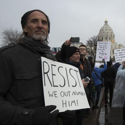 Anti Trump demo national mall wikimedia