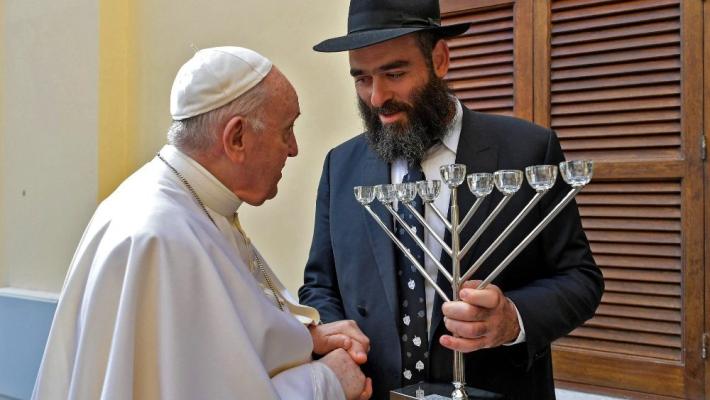Pope Francis and chief Rabbi of Cyprus Arie Zeev Raskin