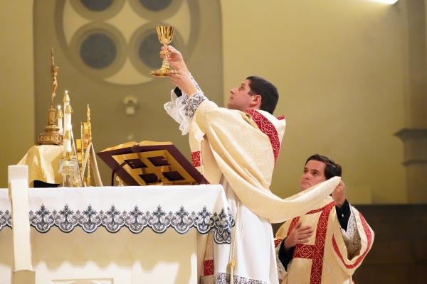 Traditional Latin Mass