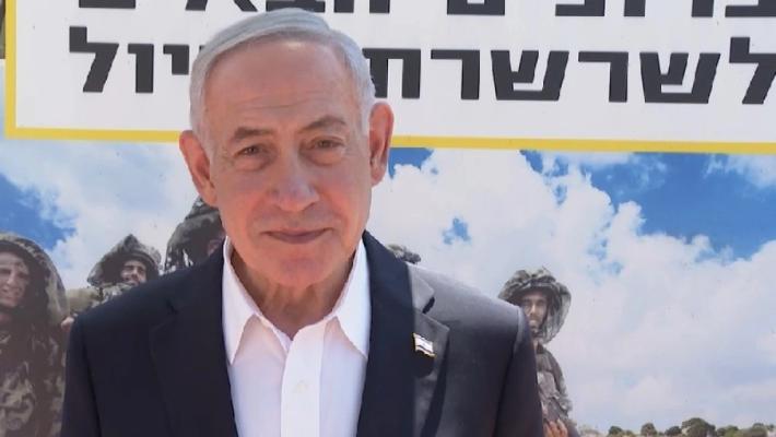 Netanyahu and troops GPO
