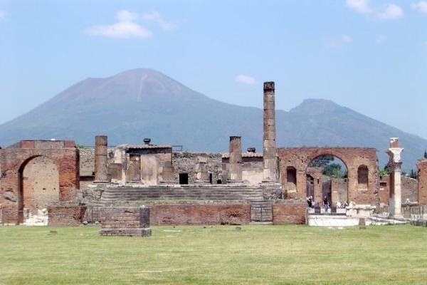 Pompeii Wikimedia
