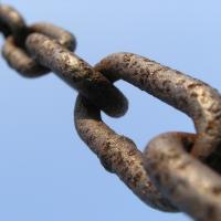 chain with blue background wikimedia