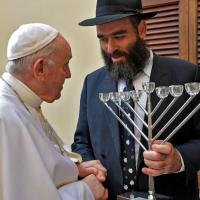 Pope Francis and chief Rabbi of Cyprus Arie Zeev Raskin