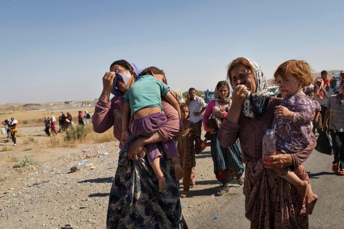 Yazidi families fleeing DAESH