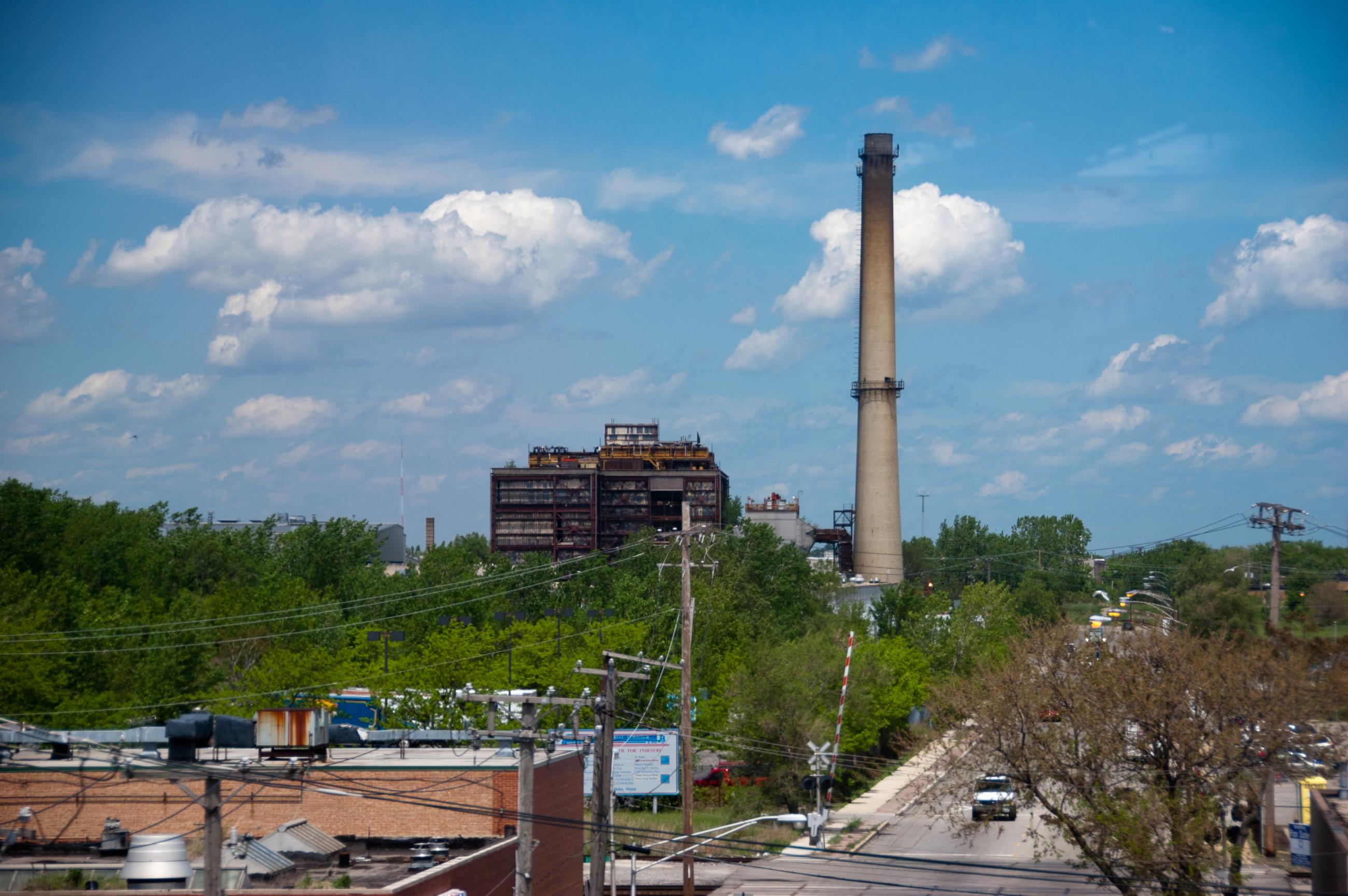 Chicago’s Northwest Incinerator, decommissioned in 1996. Credit Eric Allix Rogers via Flicklr CC BY-NC-ND 2.0