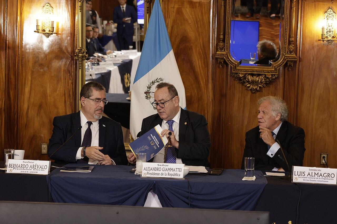 Bernardo Arevalo Alejandro Giammattei Luis Almagro OAS Wikimedia photo