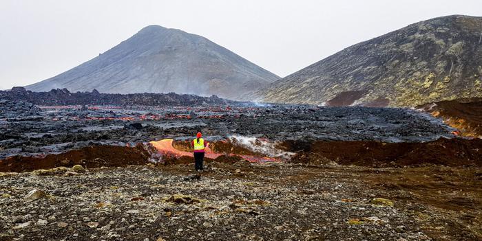 Fagradalsfjall Volcano Fjola Sigtryggsdottir lava control